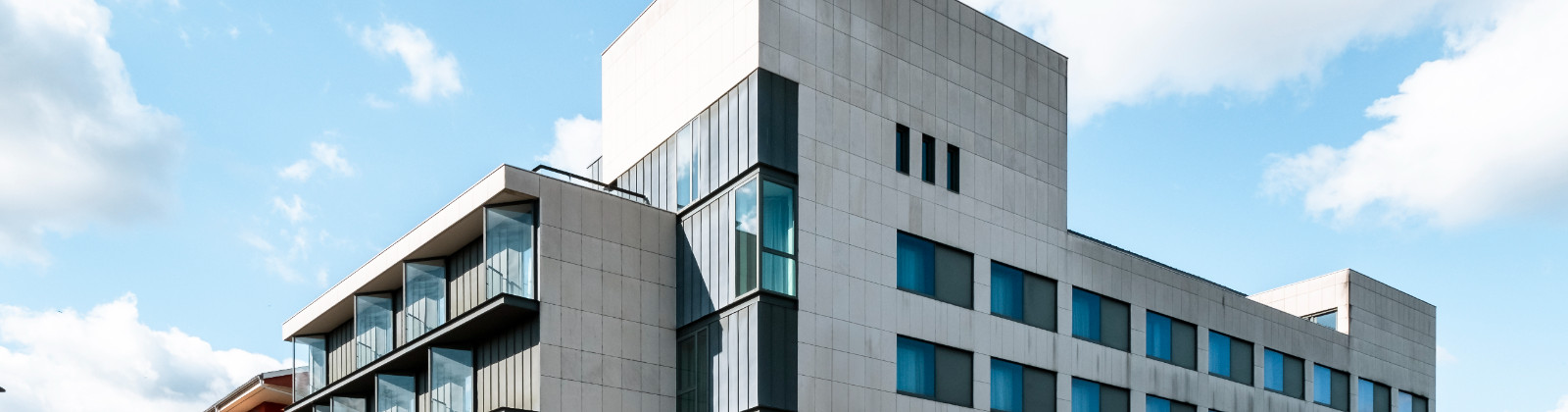 OLEVENE image - MERCURE VILLEFRANCHE FACADE () bis-